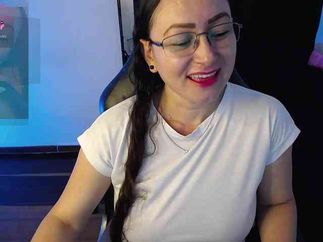 Milly-Sanchez webcam