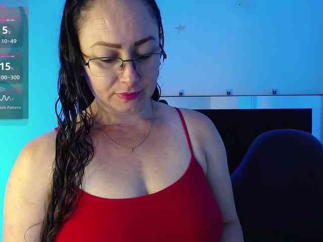 Milly-Sanchez webcam