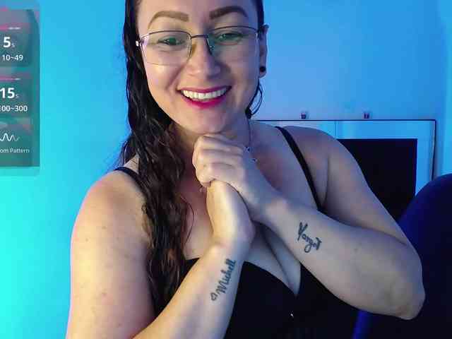 Milly-Sanchez webcam