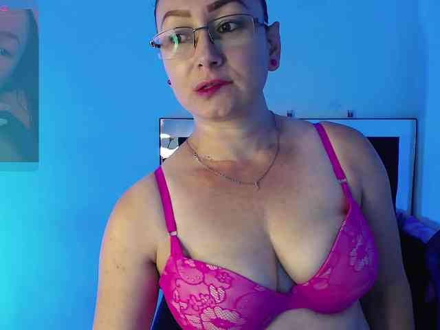 Milly-Sanchez webcam