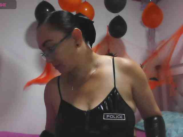 Milly-Sanchez webcam