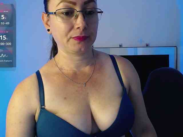 Milly-Sanchez webcam