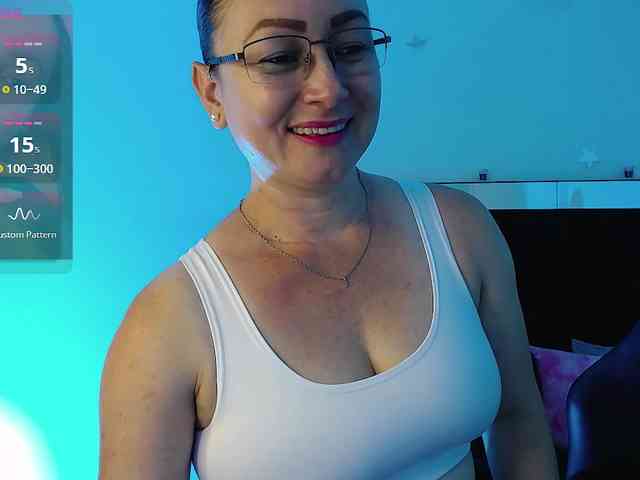 Milly-Sanchez webcam