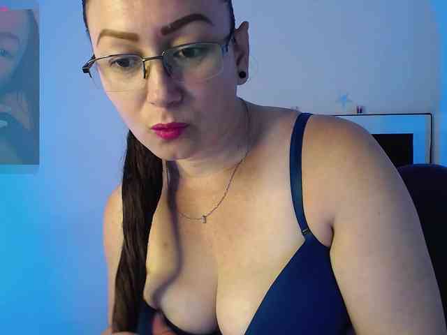 Milly-Sanchez webcam