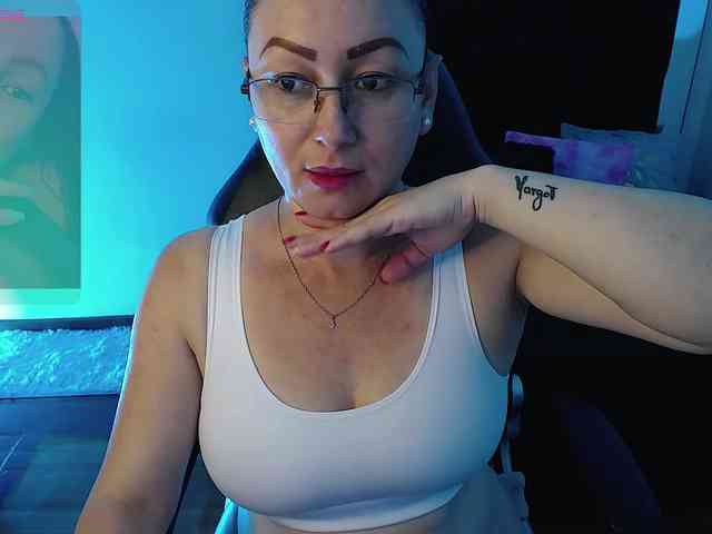 Milly-Sanchez webcam