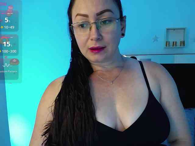 Milly-Sanchez webcam