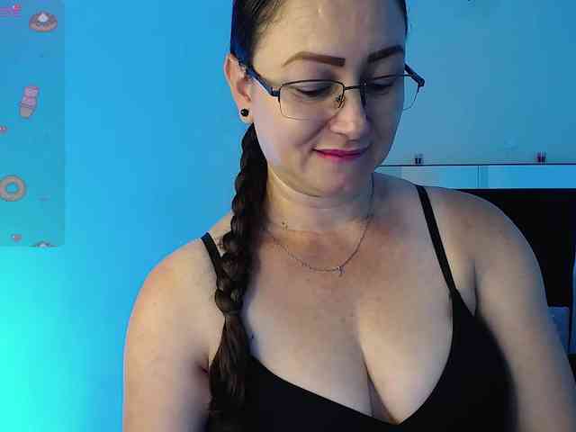 Milly-Sanchez webcam