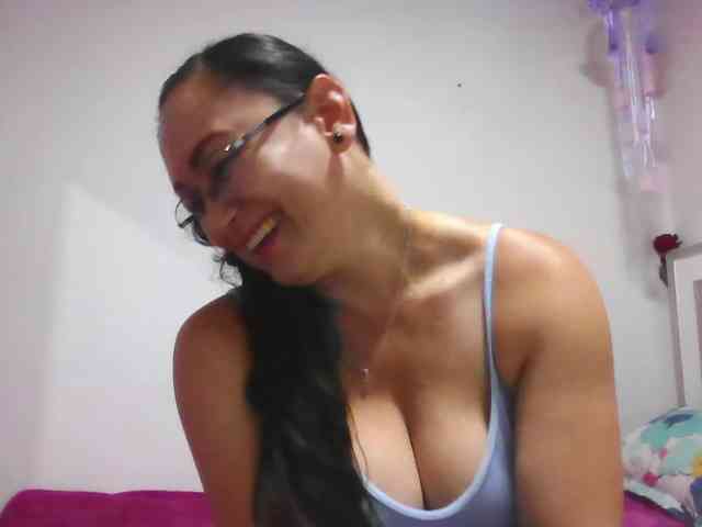 Milly-Sanchez webcam