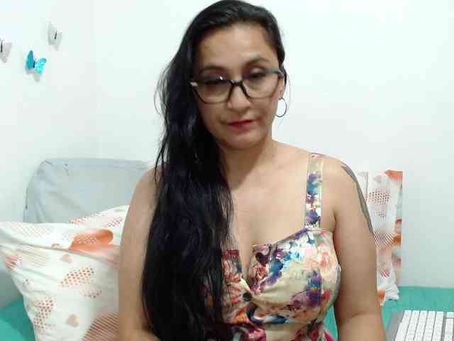 KarinaSuarez1 webcam