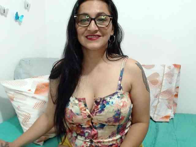 KarinaSuarez1 webcam