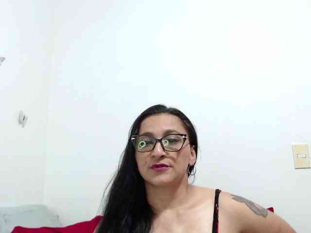 KarinaSuarez1 KarinaSuarez1