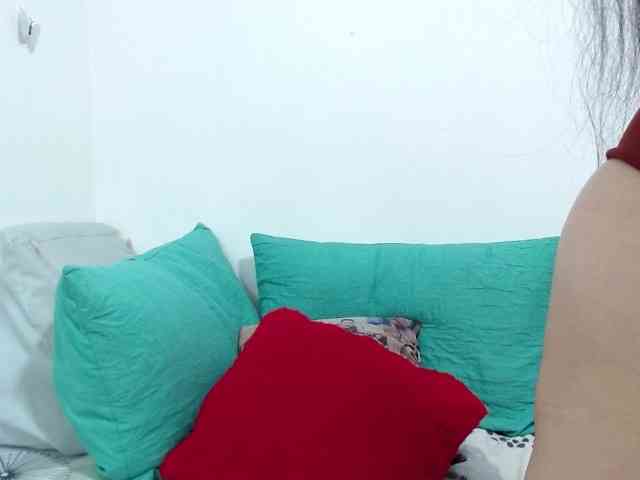 KarinaSuarez1 KarinaSuarez1