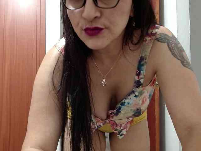 KarinaSuarez1 webcam