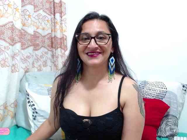 KarinaSuarez1 webcam