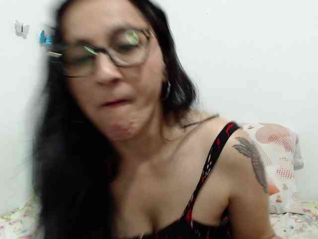 KarinaSuarez1 webcam