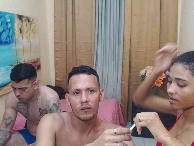 zarinabetifull webcam