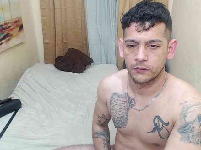 zarinabetifull webcam