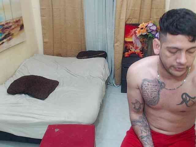 zarinabetifull webcam