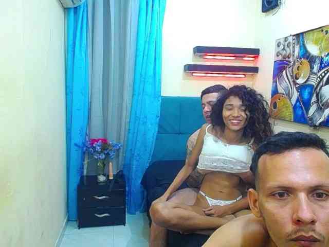 zarinabetifull webcam