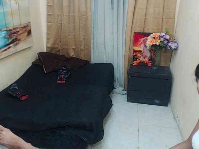 zarinabetifull webcam