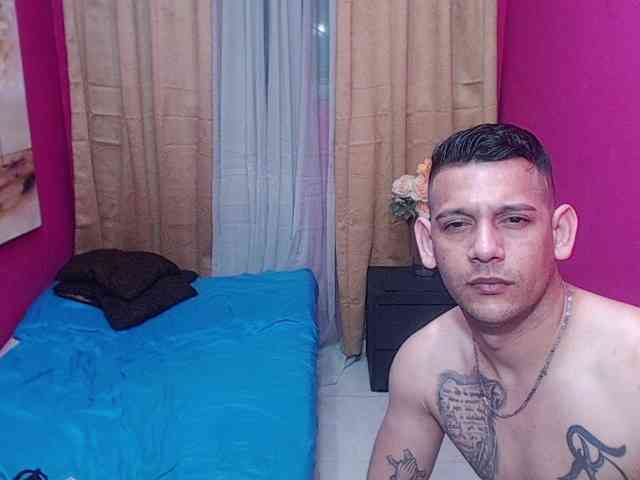 zarinabetifull webcam