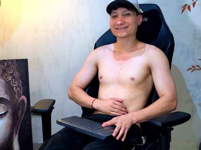 Hades-06 Live Webcam on BongaCams