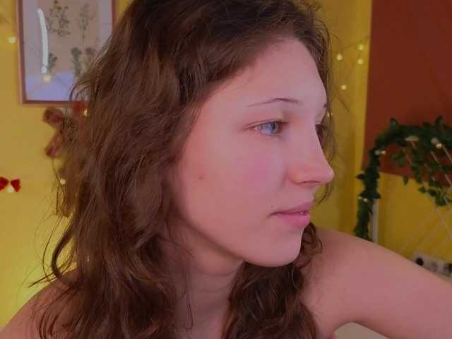 CherryLea's BongaCams show and profile