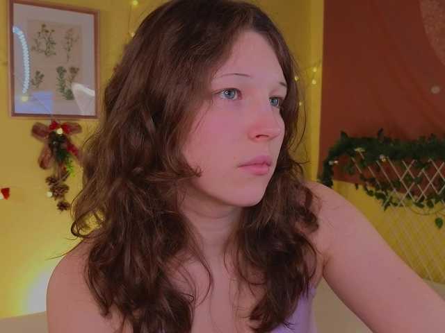 CherryLea's BongaCams show and profile