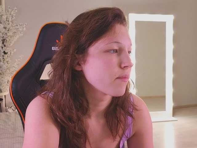 CherryLea's BongaCams show and profile