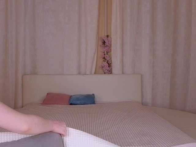 CherryLea's BongaCams show and profile