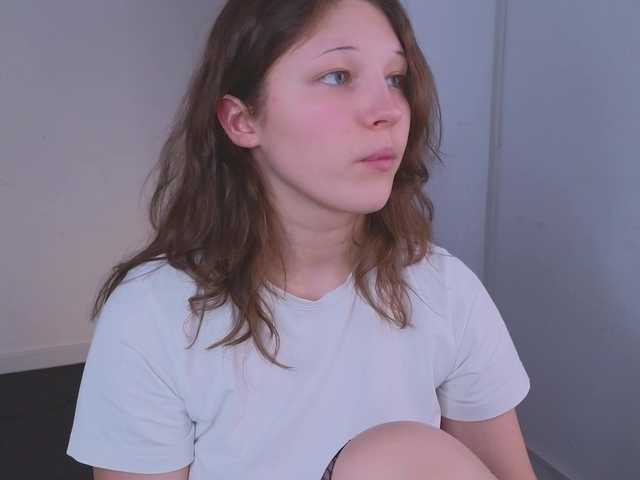 CherryLea's BongaCams show and profile