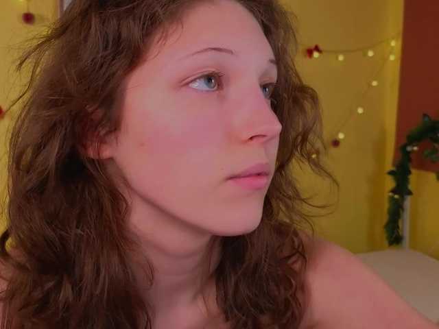 CherryLea's BongaCams show and profile