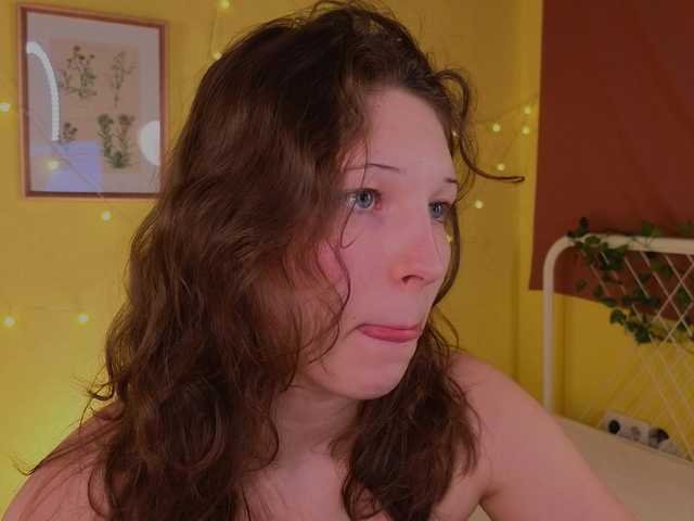 CherryLea Live Cam on BongaCams