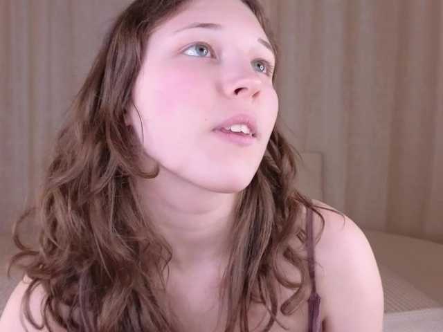 CherryLea's BongaCams show and profile