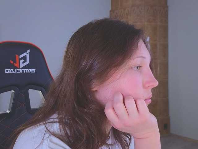 CherryLea's BongaCams show and profile