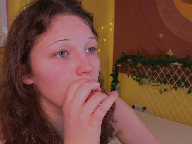 CherryLea's BongaCams show and profile