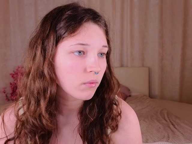 CherryLea's BongaCams show and profile