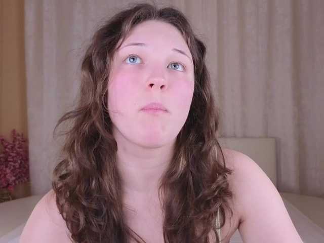 CherryLea's BongaCams show and profile