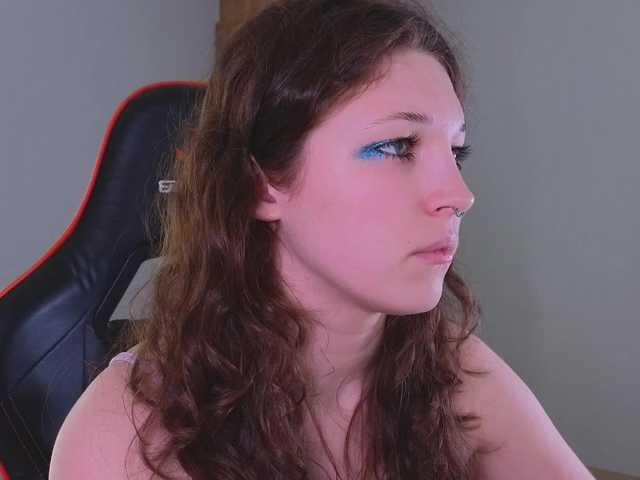 CherryLea's BongaCams show and profile