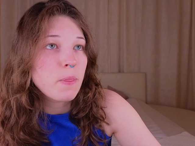 CherryLea's BongaCams show and profile