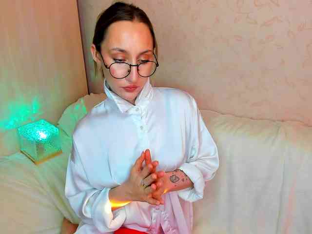 MelodyOfLove webcam