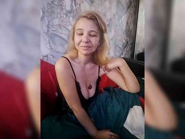 AsyaLorna webcam
