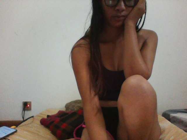 PrettyLie from BongaCams