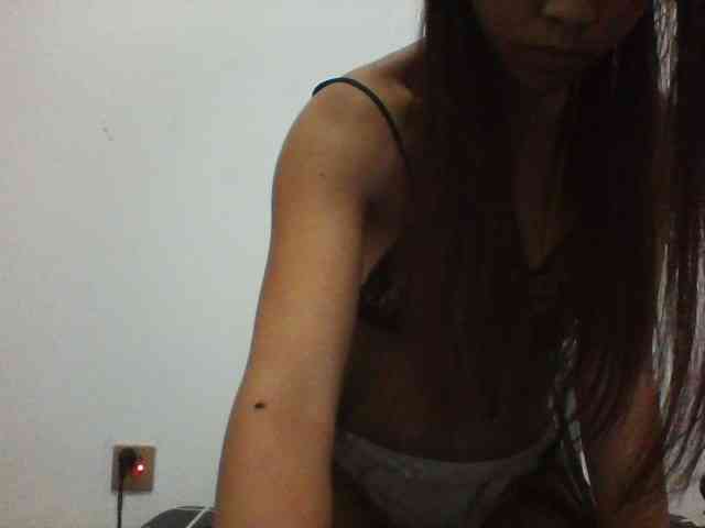 PrettyLie webcam