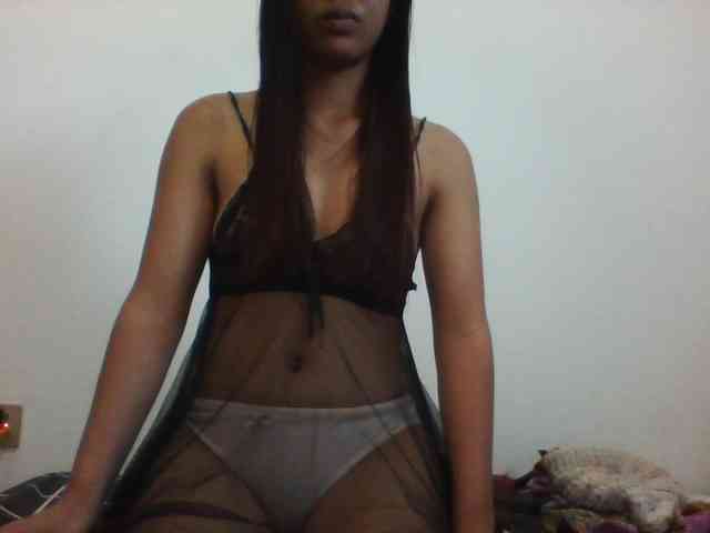 PrettyLie webcam
