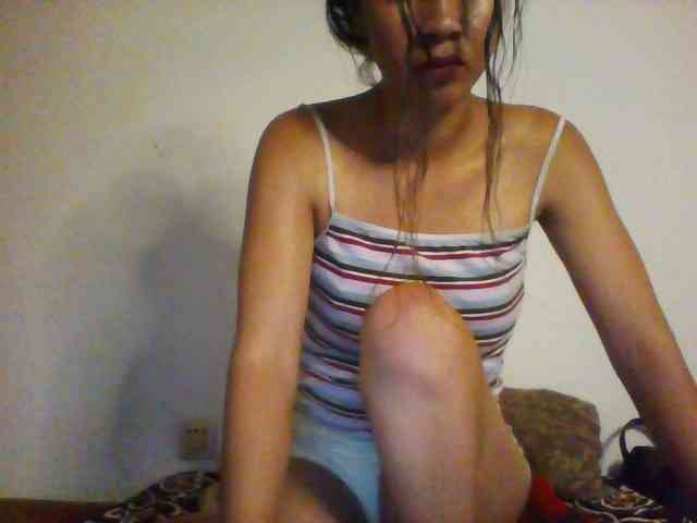 PrettyLie webcam