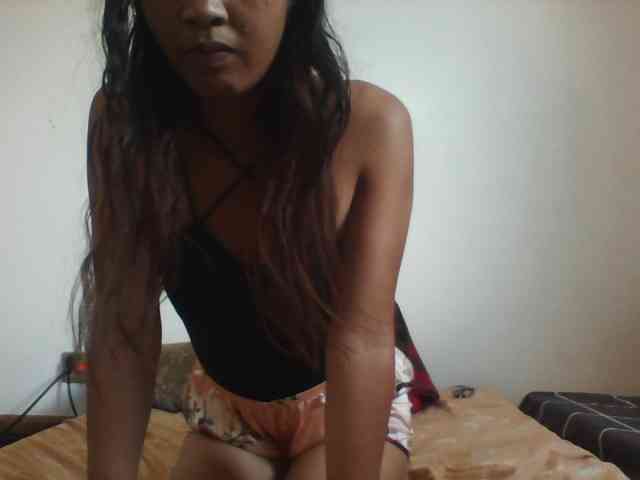 PrettyLie Live Webcam on BongaCams