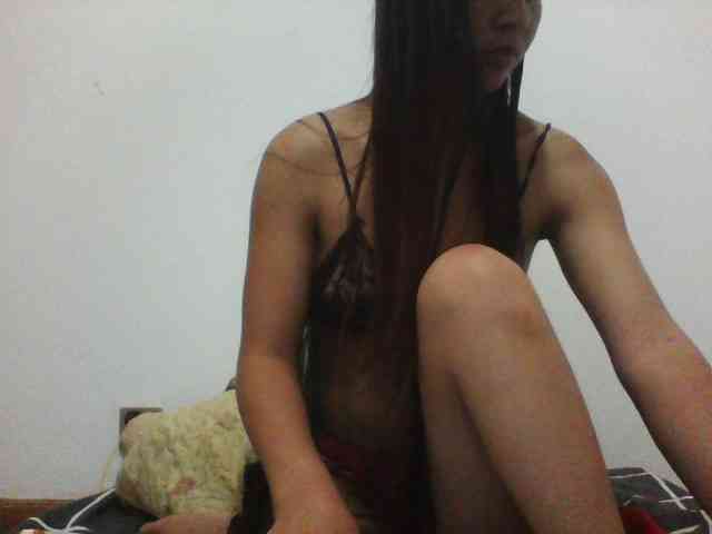 PrettyLie webcam