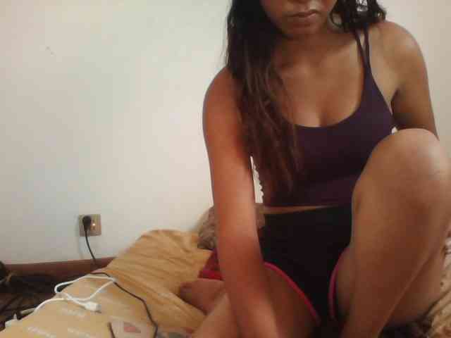 PrettyLie webcam