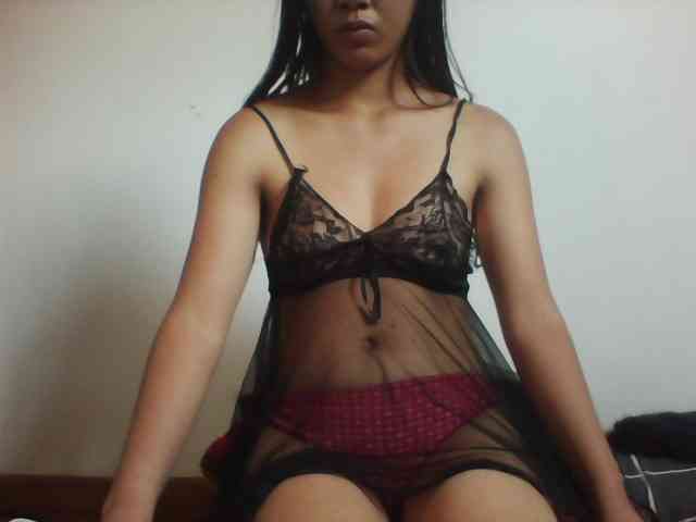 PrettyLie webcam